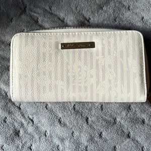 Betsey Johnson Wallet Like New